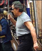 Филм с Майкъл Мадсън и Харви Кайтел се бори за оцеляване