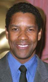 Дензъл се срамува от голотата си