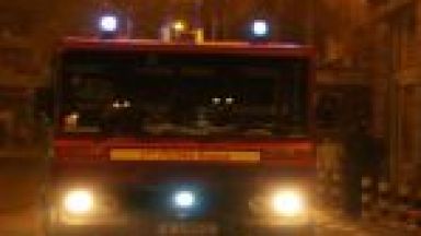 Пожар горя в магазин за пиротехника