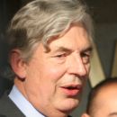 В ЕС без предпазни клаузи, без малцинсва и без 2 реактора