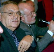 Синдикати: Капитане, полека с ”плоския”