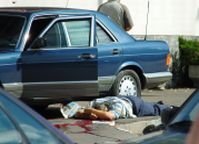 Шестима загинаха при покушението срещу бай Миле