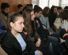Ученици от Английската гимназия в София