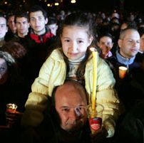 Хиляди се събраха в Кръстова гора в очакване на чудо