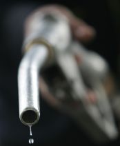 ”Петрол” продаде на ”Лукойл” активи за 237 млн. лева