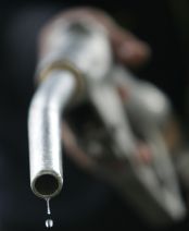 Казахстан забрани износа на горива