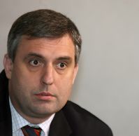 Ивайло Калфин: Няма да изоставим медиците
