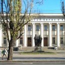 Дарението на Народната библиотека е в чест на ”Блумсдейл”