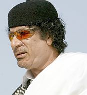 Почетният доктор Кадафи: Пазете се от западни агенти!