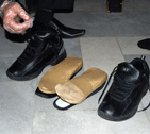 Хероин в маратонката, открит от митничарите в Силистра.