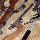 Затворете се у дома и заредете оръжието