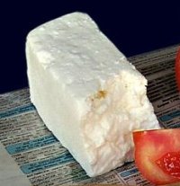 Само сиренето произведено от чисто мляко ще носи името ”млечен продукт”