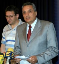 Опозицията праща на Г-3 алтернативи за здравна реформа