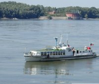 АЕЦ няма да спира заради 100 км петролен разлив