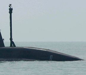 Иран пусна първата си подводница за туристи
