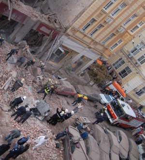Съдът не даде ход на делото за рухналата сграда на ”Алабин”