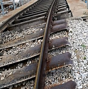 Смърт на двама блокира жп линия за 7 часа