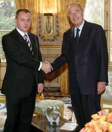 Ширак прави България основен партньор на Франция след 1 януари