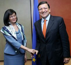 Все още само номинираната Меглена Кунева и новият й бъдещ работодател - председателят на ЕК Жозе Барозу