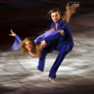 Денкова и Ставийски със златен медал от  Скейт Америка
