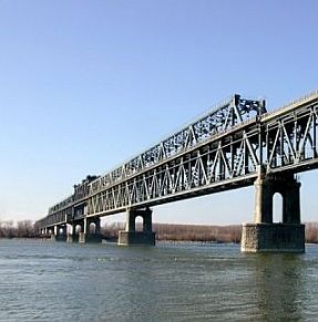 Румънците все пак взимат такса на Дунав мост