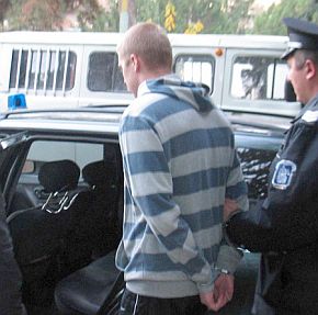 Майкъл отпътува от България в 18.30 часа в сряда