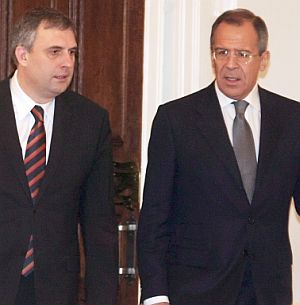 Министър Лавров разясни на министър Калфин новата политика на Москва спрямо България