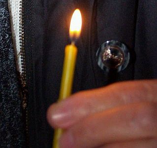 Да запалим свещ в памет на загиналите в катастрофи