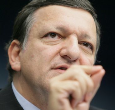 Барозу: Спокойно, българи, ще настигнете Европа