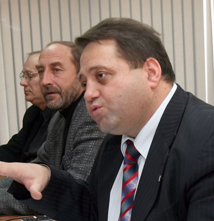 Д-р Андрей Кехайов, председател на БЛС, на преден план