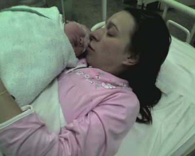 Деница от Кюстендил е бебето на 2007 година