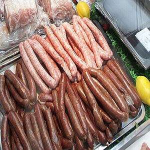 В три вида колбаси и саздърма е влагано конско вместо телешко месо у нас (Снимка Архив)