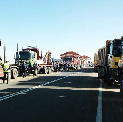 В първия протест на Предела участваха и стотици камиони и други превозни средства