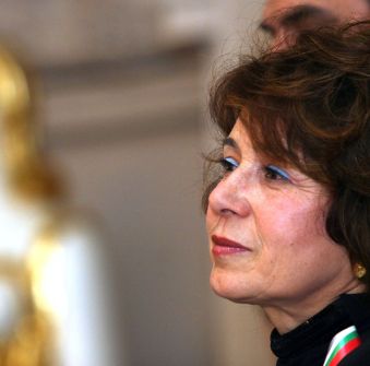 Емилия Масларова заяви, че засега не се обсъжда възрастта за пенсия да скочи до 68 години