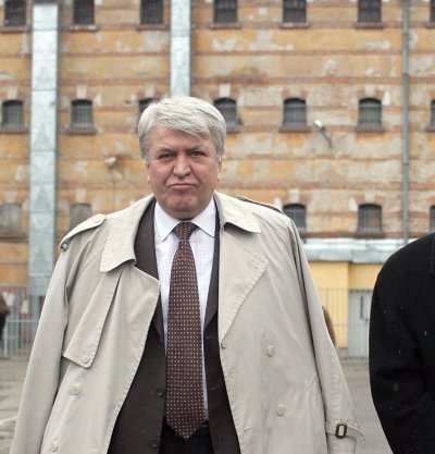 До месец пускат 1500 затворници на свобода