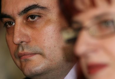 Николай Кокинов и наблюдаващият делото срещу мъчителите прокурор Аксиния Матосян