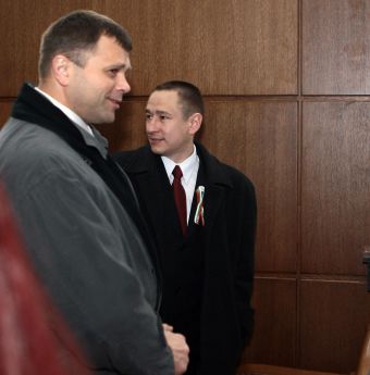Алексей Кичатов и Александър Русов преди заседанието на ВКС