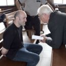 Иван Може в съда (вляво)