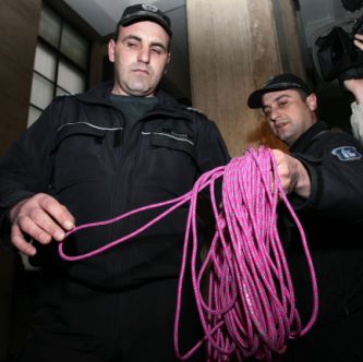 Полиция подготвя ограждения в съда преди заседание по аферата