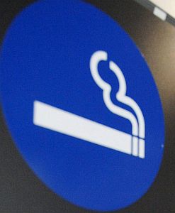 Пушенето разрешено - в много български домове