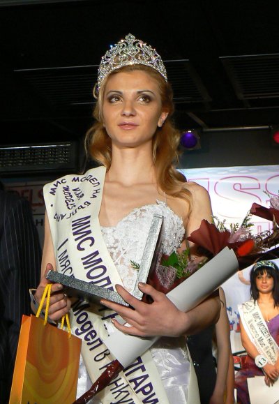 Десислава Златкова е Мис Модел в конкурса на Митьо Пищова