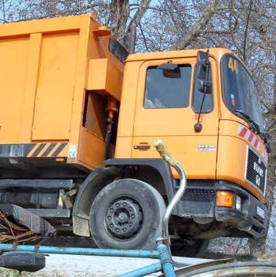 Как се прави ток от боклуци в Хан Богров