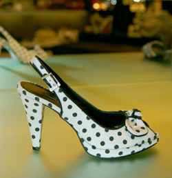 Обувки от Shoe Art, цена 260 лв.