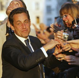 При 85% активност Саркози спечели 5% повече от Роаял