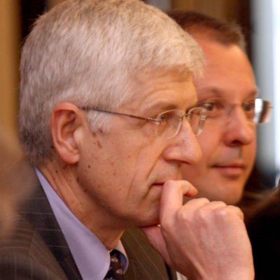 Овчаров: Станишев решава за оставката ми