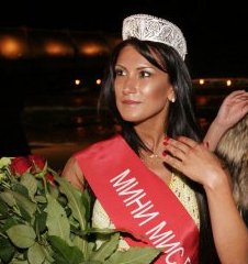 24-годишна балерина от Сливен стана Мини Mис България