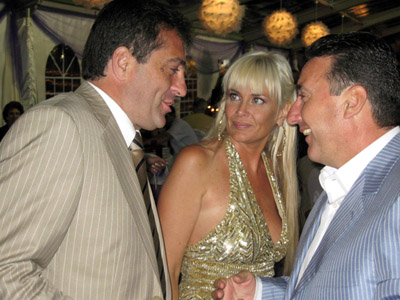 Жени Калканджиева хвана букета на булката Стефка Костадинова