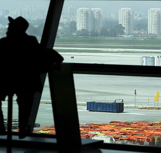 Стотици пътници блокирани на летище ”Бен Гурион”