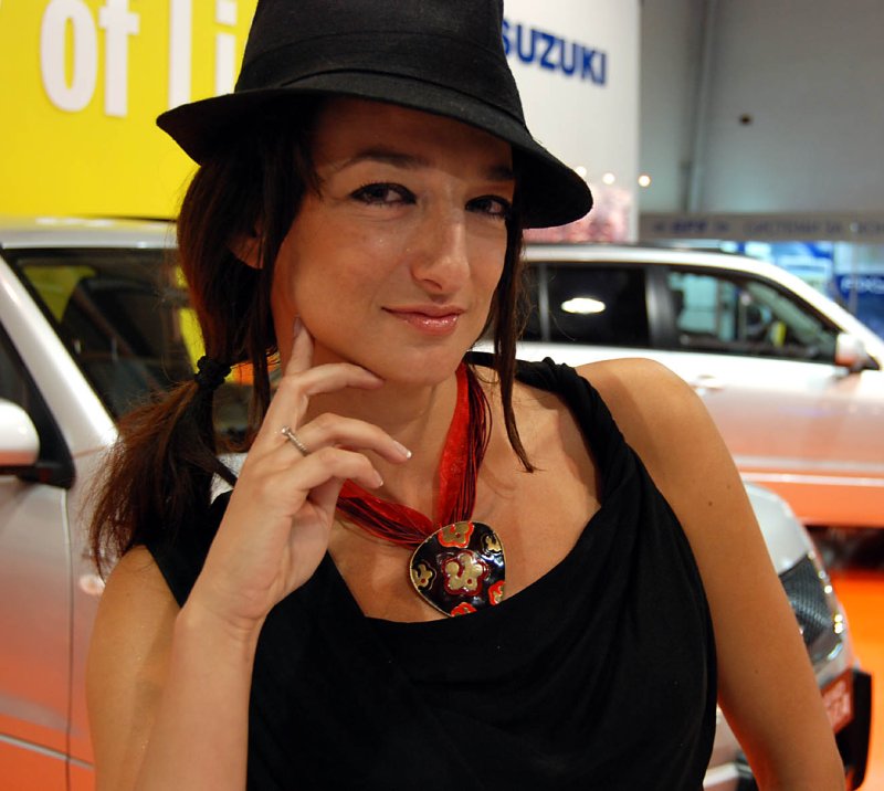 Деси Тенекеджиева рекламно лице на автомобили
