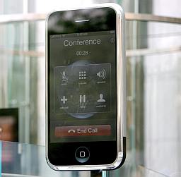 Патентна война между Nokia и Apple